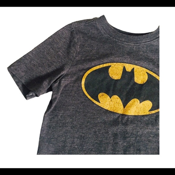 OLD NAVY BATMAN DC Comics Bat Signal Logo Tee/Top With Cap Sleeves Grey Boys 2T - Picture 4 of 14